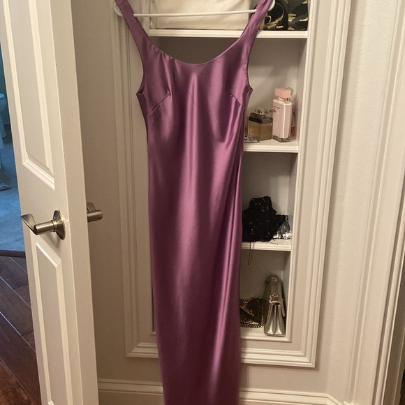 ASOS  used dress size 4 in good condition. - Picture 3 of 6